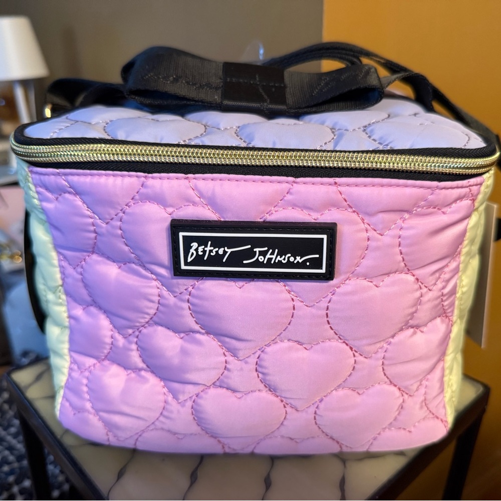 Betsey Johnson NWT Pink Lavender Yellow Quilted Insulated Crossbody Bag (P169) - Picture 9 of 9